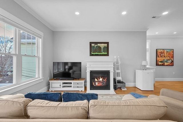 41A Sargent Avenue 2, Somerville, MA 02145
