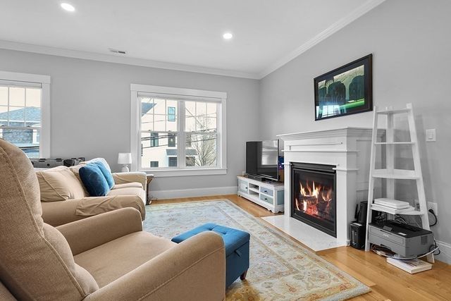 41A Sargent Avenue 2, Somerville, MA 02145