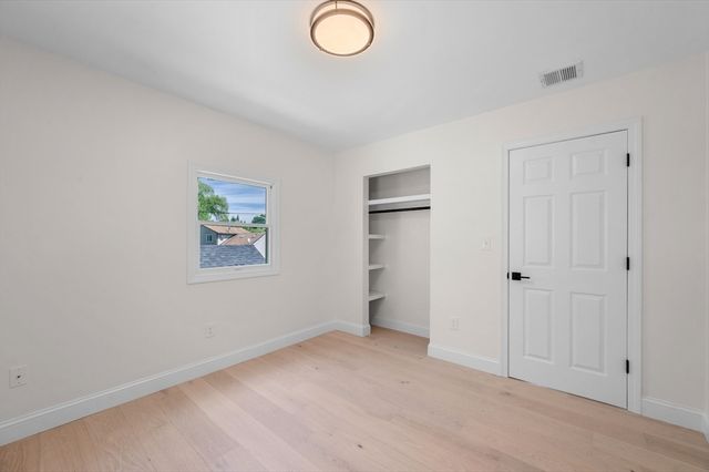29 Rockway Rd, Peabody, MA 01960