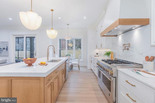 7113 FAIRFAX RD, Bethesda, MD 20814