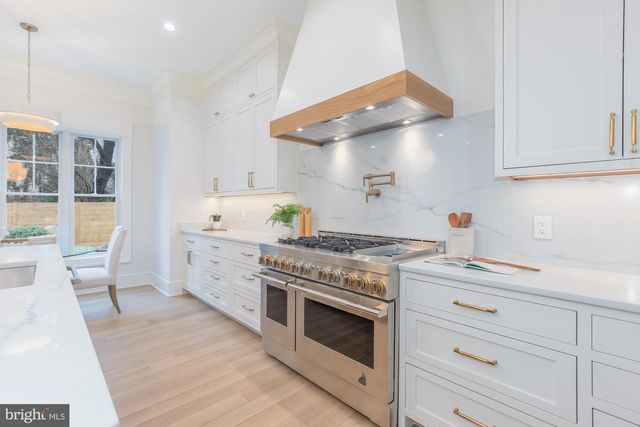 7113 FAIRFAX RD, Bethesda, MD 20814