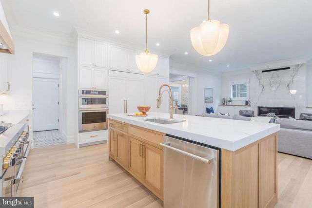 7113 FAIRFAX RD, Bethesda, MD 20814