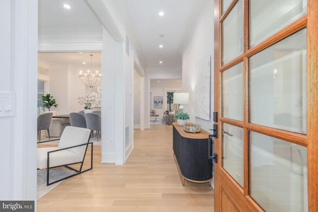 7113 FAIRFAX RD, Bethesda, MD 20814