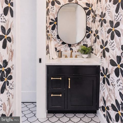 7113 FAIRFAX RD, Bethesda, MD 20814