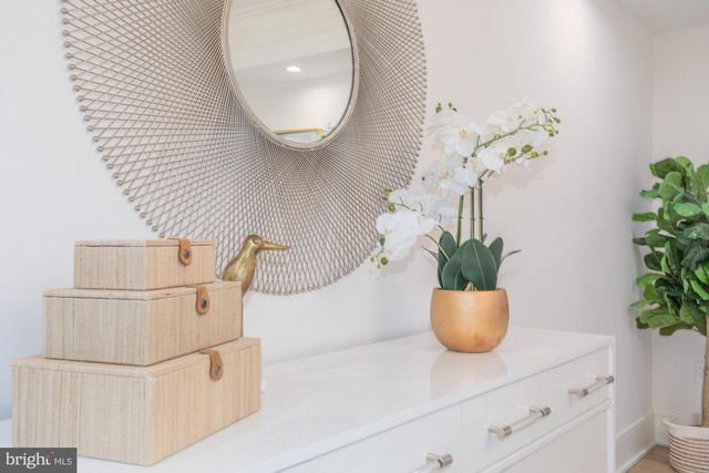 7113 FAIRFAX RD, Bethesda, MD 20814