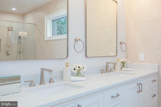 7113 FAIRFAX RD, Bethesda, MD 20814