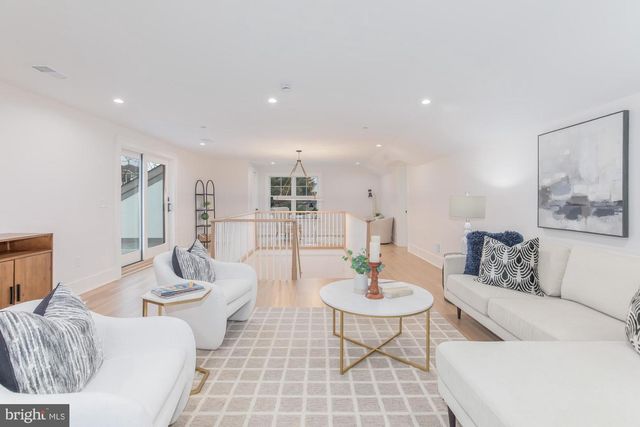 7113 FAIRFAX RD, Bethesda, MD 20814