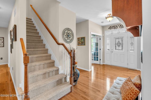 35 Aidan Lane, Jackson, NJ 08527