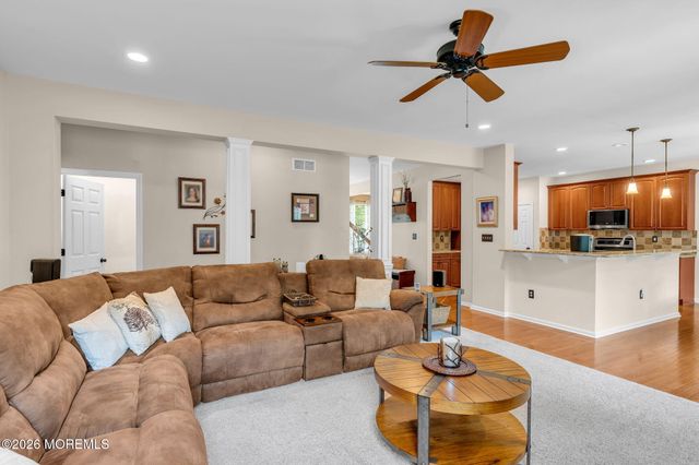 35 Aidan Lane, Jackson, NJ 08527