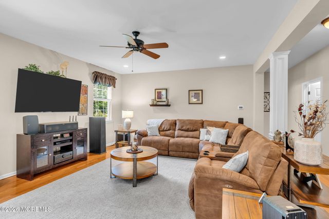 35 Aidan Lane, Jackson, NJ 08527