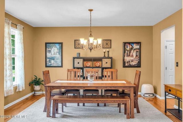 35 Aidan Lane, Jackson, NJ 08527