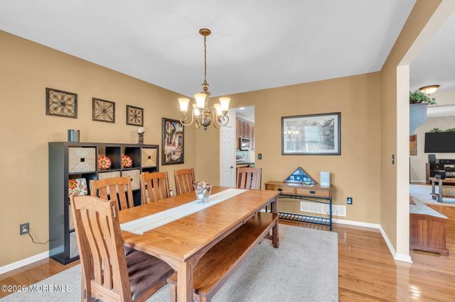 35 Aidan Lane, Jackson, NJ 08527
