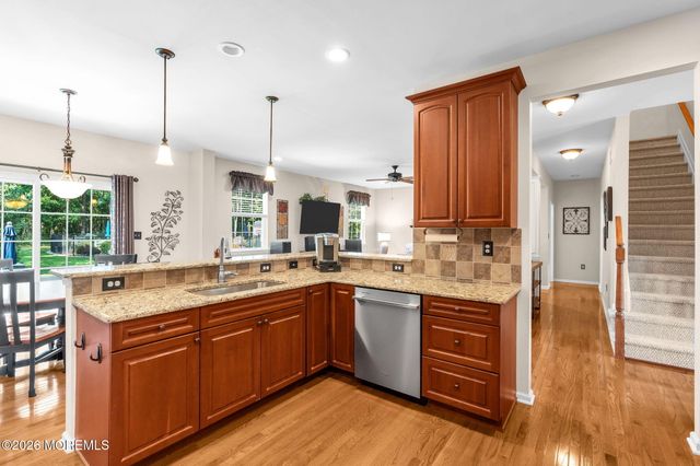 35 Aidan Lane, Jackson, NJ 08527