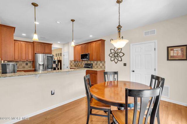 35 Aidan Lane, Jackson, NJ 08527
