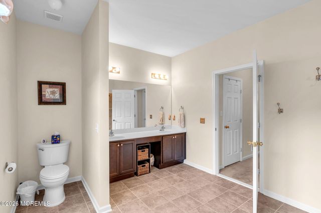 35 Aidan Lane, Jackson, NJ 08527