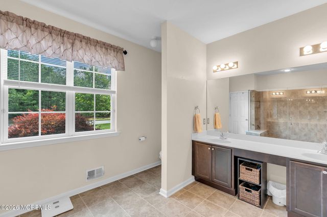 35 Aidan Lane, Jackson, NJ 08527