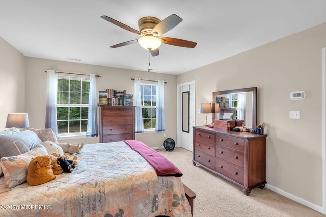 35 Aidan Lane, Jackson, NJ 08527