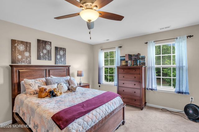35 Aidan Lane, Jackson, NJ 08527