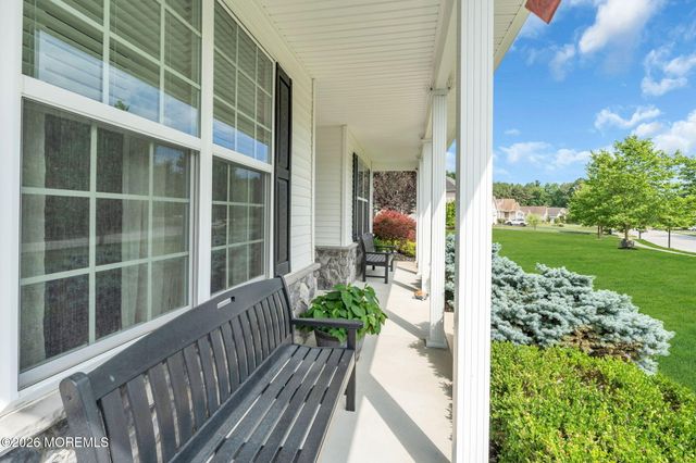 35 Aidan Lane, Jackson, NJ 08527