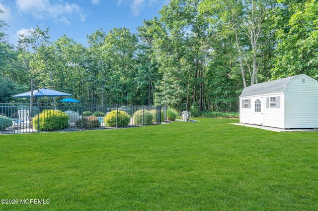 35 Aidan Lane, Jackson, NJ 08527