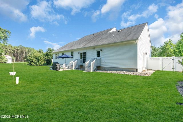35 Aidan Lane, Jackson, NJ 08527