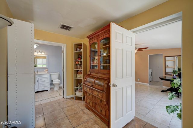 2545 E Vista Drive, Phoenix, AZ 85032