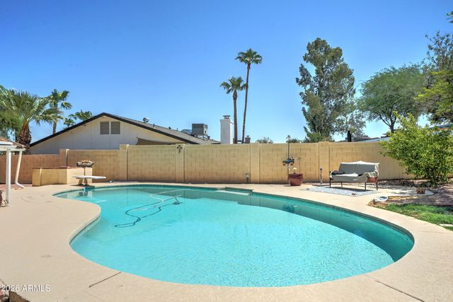 2545 E Vista Drive, Phoenix, AZ 85032