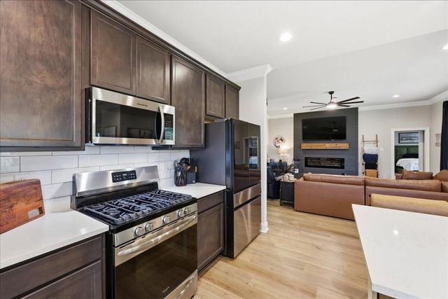 200 Zachary, Bridge City, TX 77611