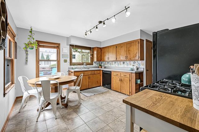 3263 80th STREET, Milwaukee, WI 53222