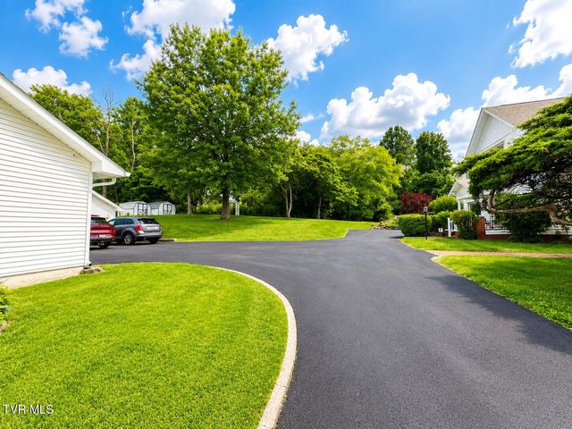 175 East Highland Road, Johnson City, TN 37601