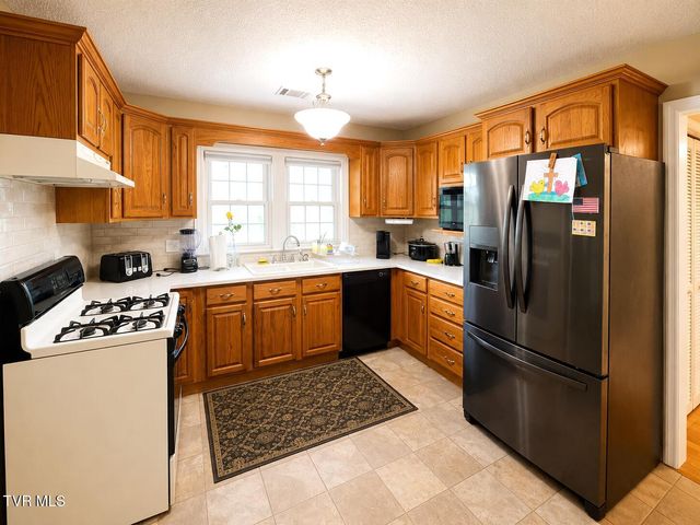 175 East Highland Road, Johnson City, TN 37601