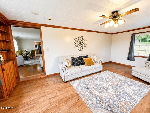 175 East Highland Road, Johnson City, TN 37601