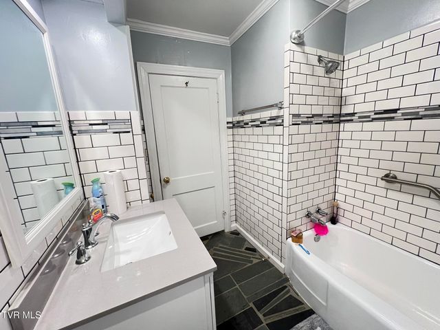 175 East Highland Road, Johnson City, TN 37601