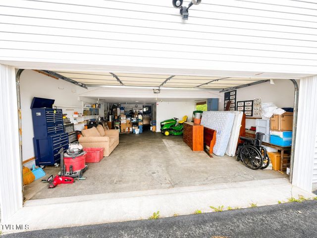 175 East Highland Road, Johnson City, TN 37601