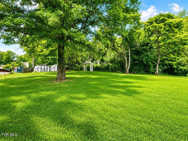 175 East Highland Road, Johnson City, TN 37601