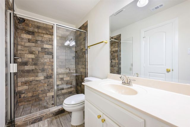 4000 Silk Vine Court, Fort Worth, TX 76262