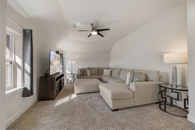 4000 Silk Vine Court, Fort Worth, TX 76262