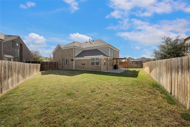 4000 Silk Vine Court, Fort Worth, TX 76262