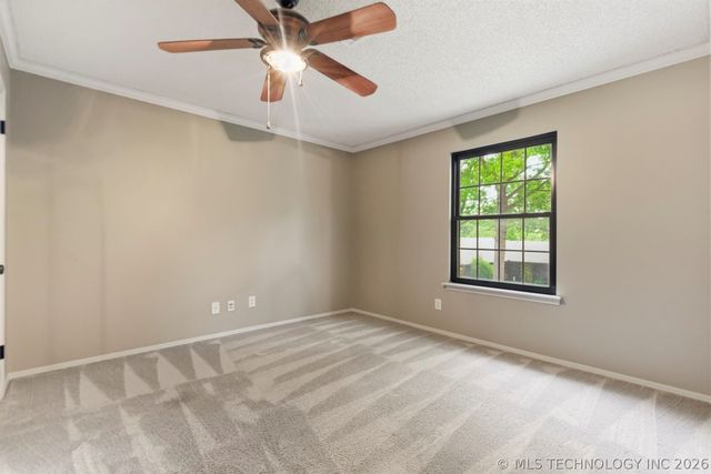 6204 E 77th Place, Tulsa, OK 74136