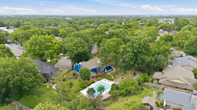 6204 E 77th Place, Tulsa, OK 74136