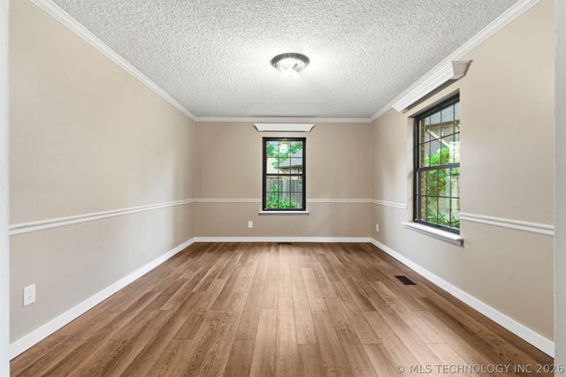 6204 E 77th Place, Tulsa, OK 74136