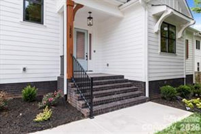 1529 Beckwith Place, Charlotte, NC 28205