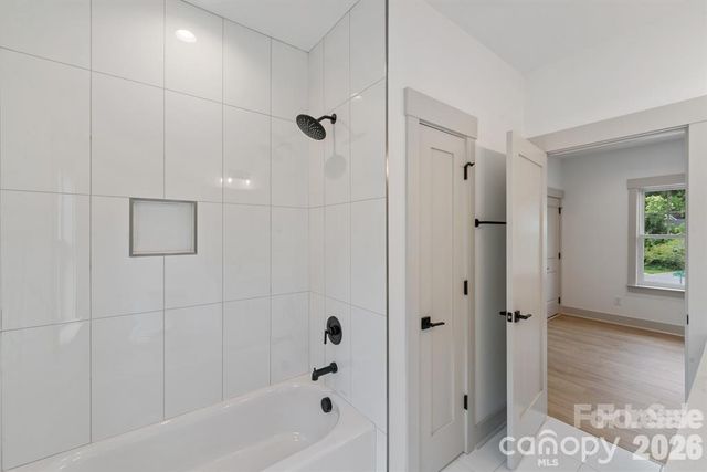 1529 Beckwith Place, Charlotte, NC 28205