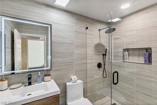 5042 South Rainbow Boulevard 103, Las Vegas, NV 89118