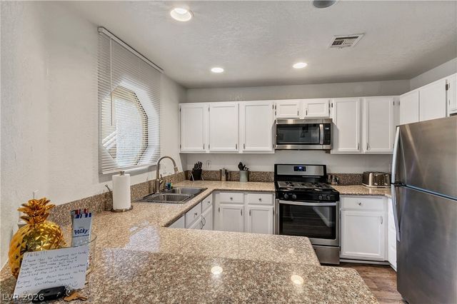 5042 South Rainbow Boulevard 103, Las Vegas, NV 89118