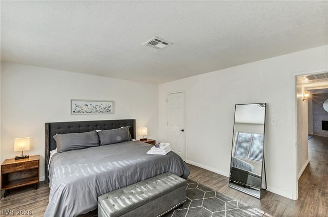 5042 South Rainbow Boulevard 103, Las Vegas, NV 89118