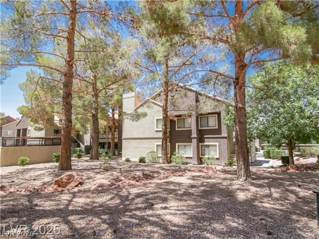5042 South Rainbow Boulevard 103, Las Vegas, NV 89118 — photo 2