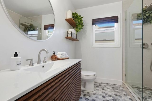 21968 Orange Avenue, Castro Valley, CA 94546