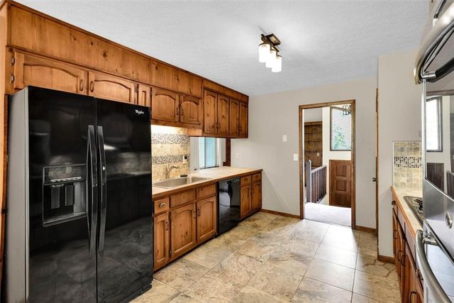6565 Oakwood Drive, Douglasville, GA 30135
