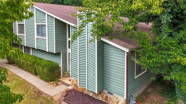 6565 Oakwood Drive, Douglasville, GA 30135